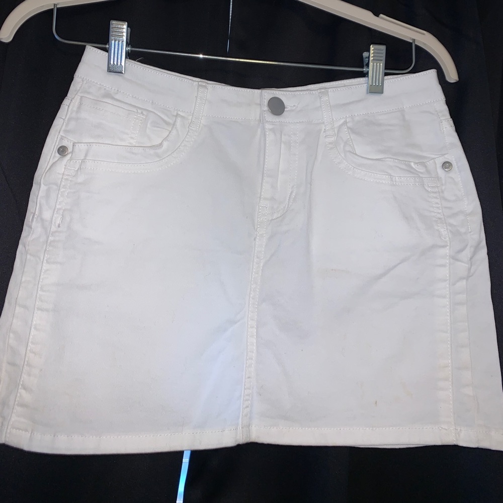 White jean skirt cotton on